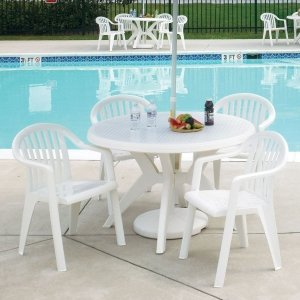 mesas de plástico - piscina